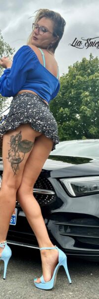 lia spicy photo mercedes jupe