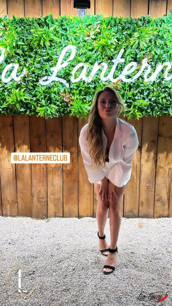 lia lanterne entree