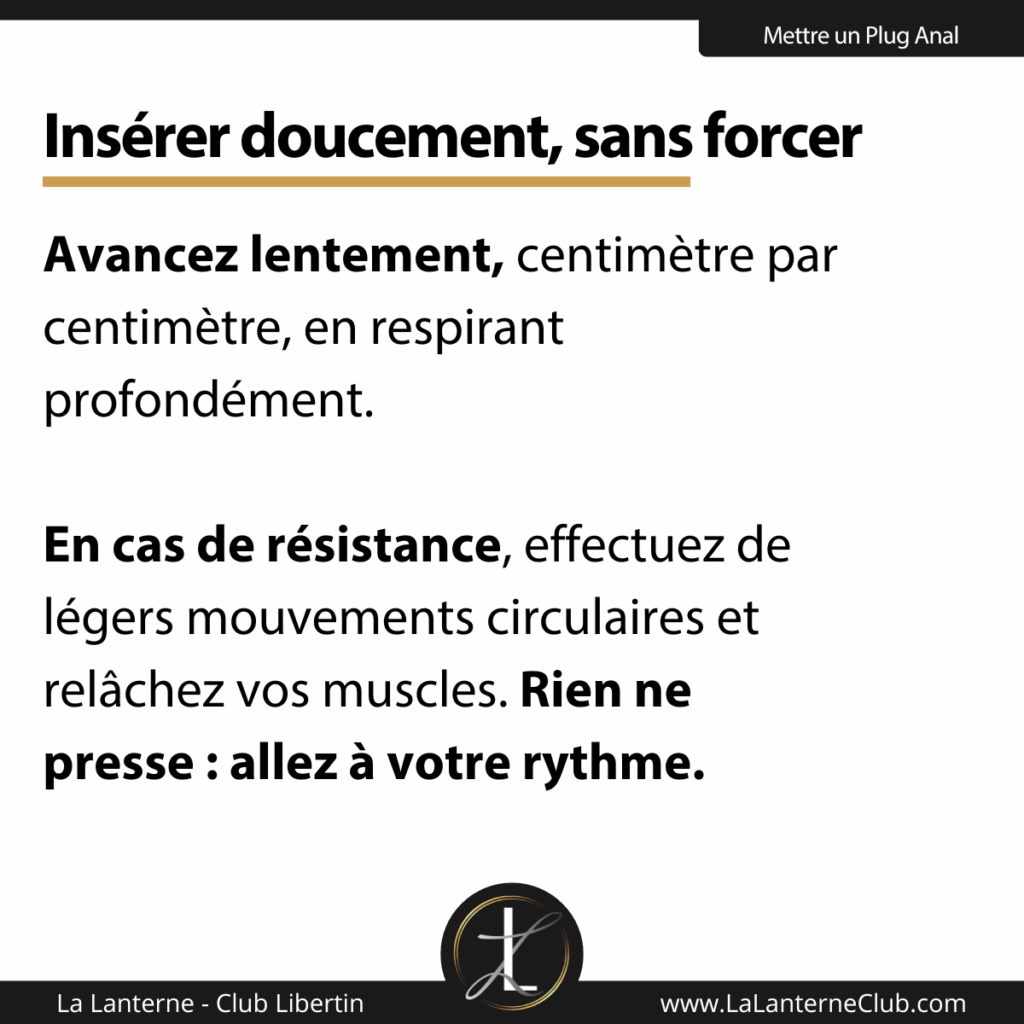inserer plug anal en douceur